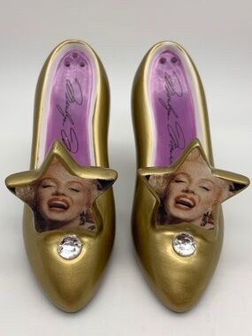 VTG Vandor Marilyn Monroe Shoe Heels Pumps Ceramic Salt & Pepper Shaker Set NEW!